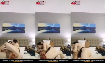 Ayşe Gül, Cazibeli Seks Yalayıp Sıcak Kadın Kardeşini Anal Eğiriyor