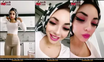 BigoLive'da Türbanlı Çıplak Kadın