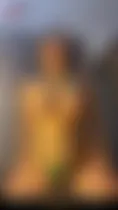 Büyük Memeli Dildonun Üzerine Oturdu