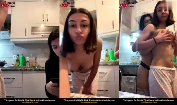 Cazip Sıkıcı Kız, Cazibeli Sıcak Kızın Açık Gösterisi