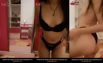 Kızgın Türk Kızı Sıkılıyor