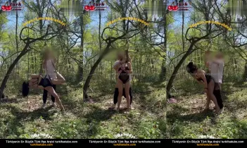 Gizli Gizli Kadın Kardeşler Ormanda Seks