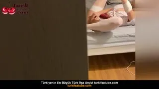 HollyLoly Çıplak Bir Kız Kardeşle Seks Yapıyor