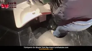 Mavi Ayakkabı 31, Tuvalet'te Sikişmeden Sonra Boynu Tutmak İçin Kapat