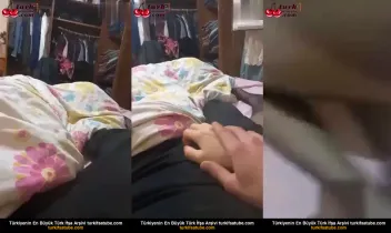 Sarhoş Porno İçirip Gözlerini Bağladı, Çorabını Yiyen Kadın