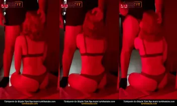 Kız kardeşlerin çıplak anal seks yaptığı