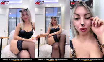 Seksili Suzie'nin çıplaklığı