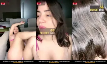 Serpil Cansız, Şişmiş Kabarmış Amcığını Ortaya Çıkardı
