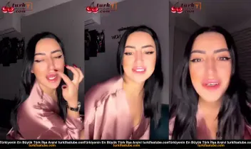 Eşarplı Tango Kalça Gösterisi