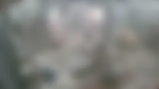 Ya bu Klarnetçi beni deli edecek. Yanındaki hatuna bak, adam hala klarnet çalıyor eşgaline tükürdüğüm ya sinirimi bozdu gece gece! 1