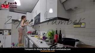 Zeynep Tümbek'in ifşa edildiği videoyu YouTube'da 98. izleyin
